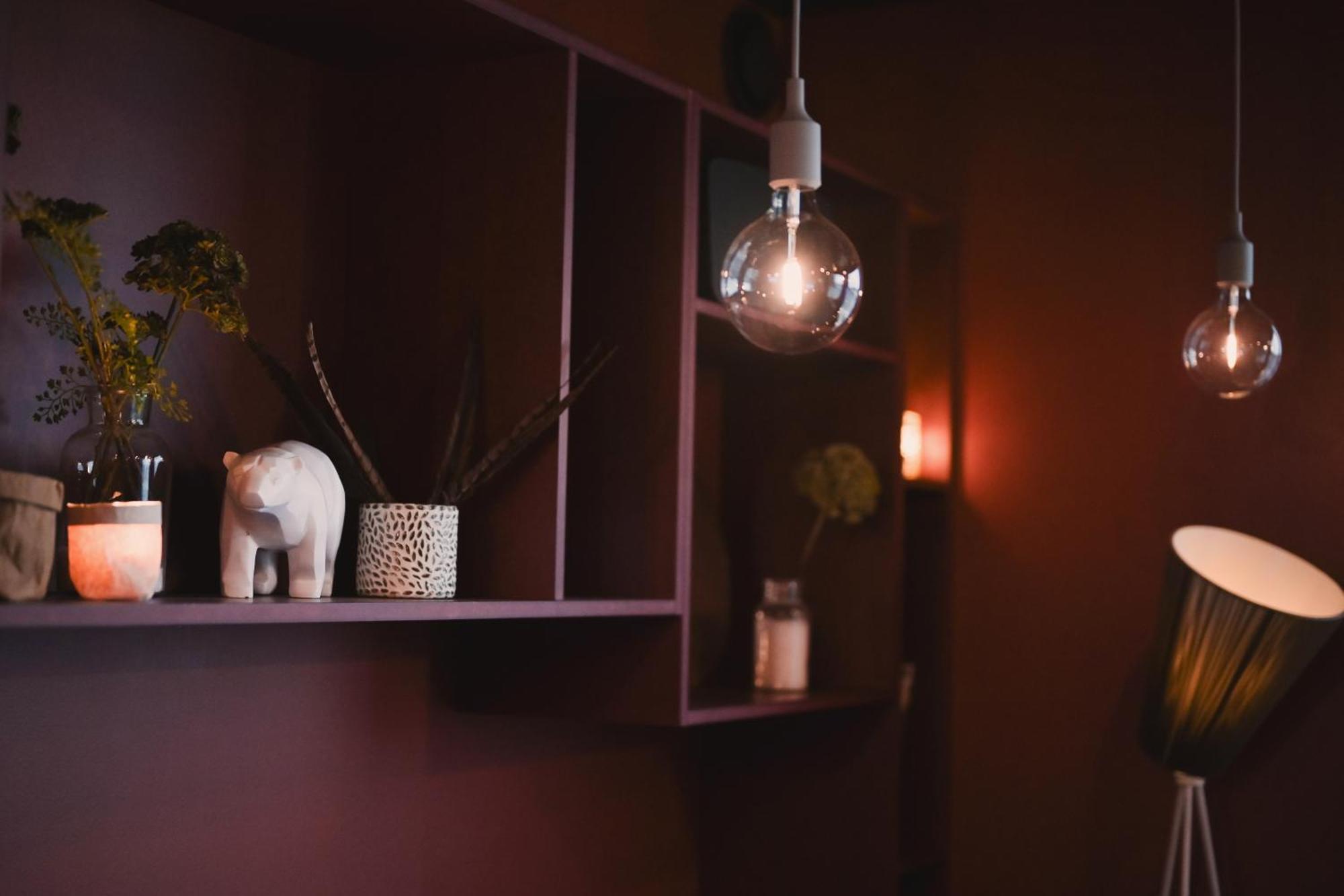 Svalbard Hotell | The Vault Лонгиърбиен Екстериор снимка
